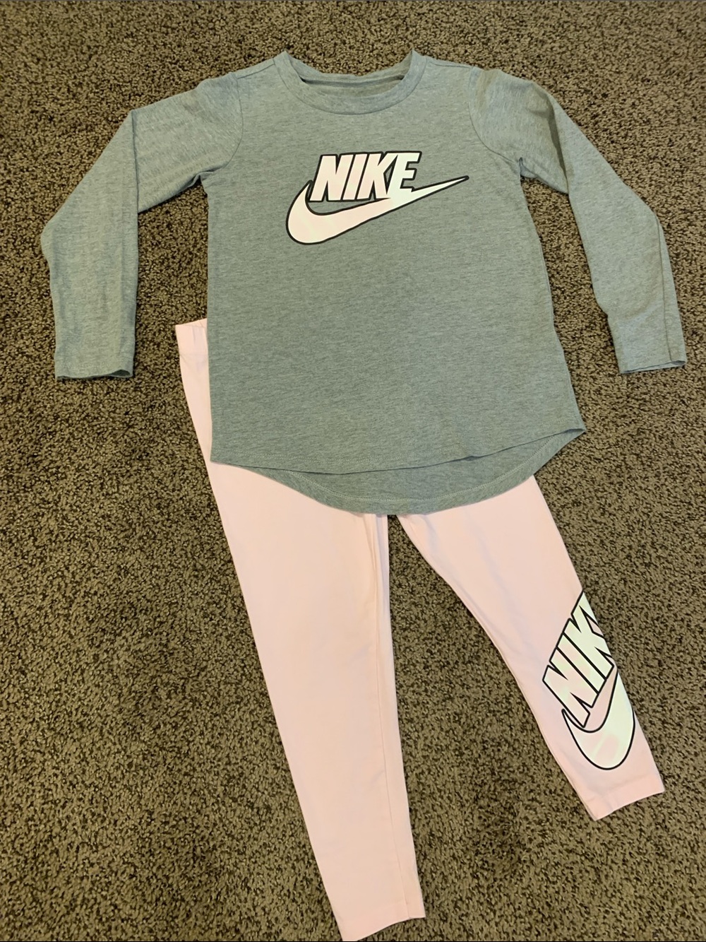 💖2/$60💖Nike Girls Sz 6 Grey Top and Pink Leggings Matching Set